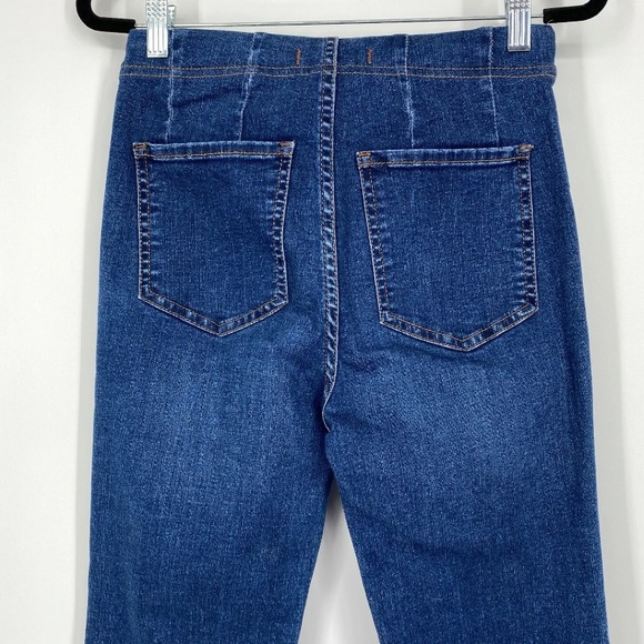 Free People Ultra-High Pull-on Crop Jeans (size: 25) - Picture 3 of 11